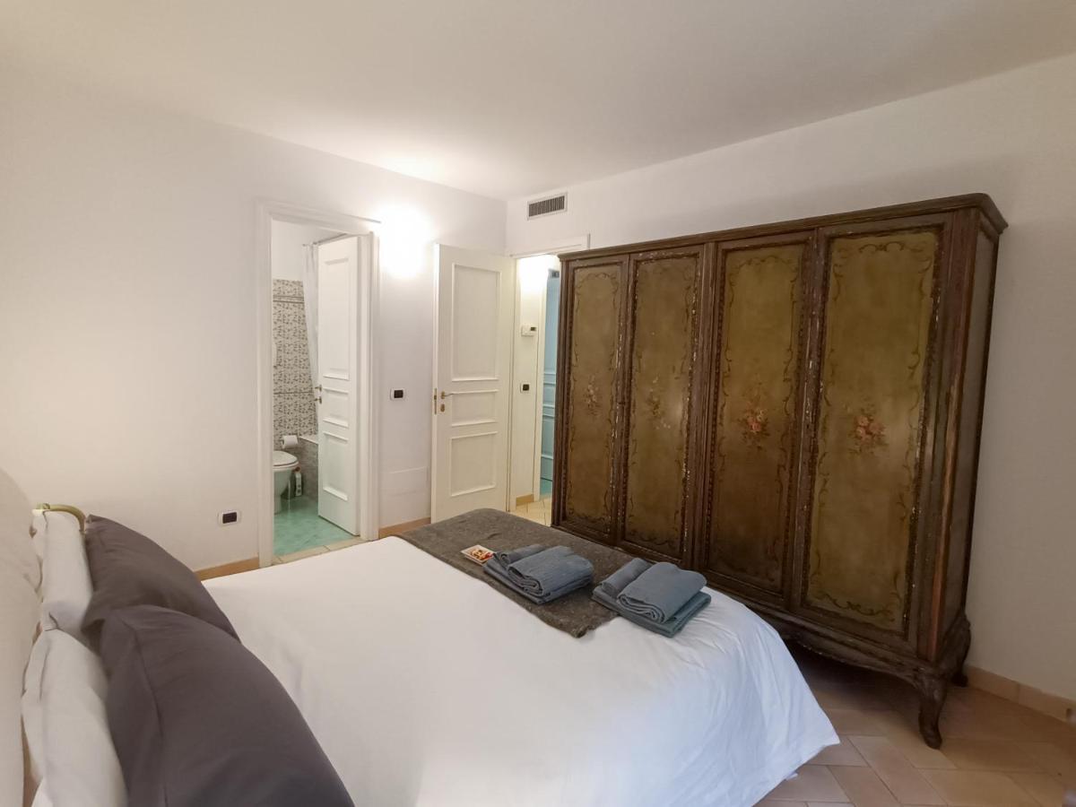 Altido Villa Milva With Car Park Beside The Beach Paraggi Exterior photo